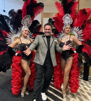 Miguel Maestre Instagram - Wot a great day launching my new range and celebrating my @harrisscarfe family wowww can’t wait to share with you 
Well done with the dancing @shaynnablaze 🔥💃🏽
Amazing night wow 
#175 years of @harrisscarfe