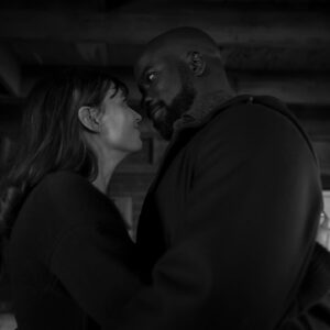 Mike Colter Instagram - Stop right there Mr. Priest. 😅See you Thursday  @evil @paramountplus @netflix #mikecolter