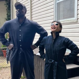 Mike Colter Instagram - The amount of @evil I can see through these goggles is crazy!  @yapfongyee learns to throw-marshmallow game gets invented-Demons eat popcorn- I found my #minime - #radioman blesses our production - @aasif pulls out his secret weapons- The Bouchard girls learn to Smoke cigarettes- @thekurtfuller thekurtfuller finally graces is with his presence- & @katjaherbers trains production assistants on how she wants to be treated when she leaves set everyday 😅 It's been a real drag filming with these awful people. Enjoy the dump! See you best week 👋🏿 @paramountplus #netflix @netflix #mikecolter