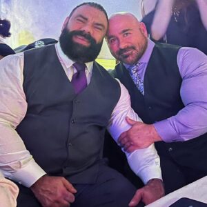 Mike Ergas Instagram - Had an amazing time with my love @giorgibear in London and Scotland meeting his entire family. Can’t wait to do it again. #love #england #scotland #makingmemories