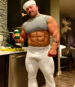 Actor Mike Ergas HD Instagram Photos and Wallpapers May 2024