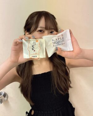 Miki Nonaka Instagram - 福山でコンサートでした！
櫻井梨央ちゃんがヘアアレンジしてくれました。幸です。広島県出身のJuice=Juice段原瑠々ちゃん、OCHA NORMA広本瑠璃ちゃんからおみやげいただきました。嬉です。らいりーるるちゃんるりちゃんありがとう！そして会いに来てくださったみなさんありがとうございます！よくみえました。最後に今Instagramみてくださってるみなさんありがとうございます！𝑳‌𝑶‌𝑽‌𝑬です。
.
#morningmusume24#モーニング娘24
#野中美希#ちぇる