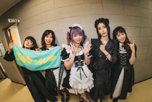Miku Kobato Instagram - 2024.7.14🕊
BAND-MAID HALL TOUR 2024
神奈川県民ホール

早いものでホールツアー最終日から
もう6日が経ちましたっぽ。
ホールツアーはいかがでしたかっぽ？！
この日は私のEVHちゃんの
テンションが上がりすぎてしまったみたいで
2曲目から音が鳴らなくなって
サプライズでしたっぽ。w
でも、ちゃんと伝書鳩さんなので
帰ってきてくれましたっぽね。
良かったよかったっぽ。
トラブルも生ならではの特別ということで
また一つ思い出が増えましたっぽね。笑

神奈川県民ホールはあーちゃんが
学生の頃あーちゃんだった時に
出たことのある会場だったそうで、
終始嬉しそうでしたっぽ！！
思い出の場所に帰って来れるのはいつになっても
嬉しいことですっぽよね〜

今回のホールツアーセットリストは
いかがでしたっぽ？！
MV曲も多めで上がりっぱなしだったのではっぽ?!
Shamblesの頭アレンジもかっこよかったっぽ?！

そして、最後に沢山お知らせしましたっぽ🕊
🕊8.30 BAND-MAID番外編お給仕  Medium in Summer
🕊9.25 フルアルバム"Epic Narratives"リリース
🕊11月からはZepp tourも発表されましたっぽ！！

わぁ！なんて沢山！
今年後半の予定もきまりましたっぽね。
ご予約等始まっているのでお忘れ無くっぽよ！！！

It's already been 6 days 
since the last day of the hall tour.
How about a hall tour po?!
On this day, 
the tension of my amp EVH seemed to be too high, 
and I was surprised that the sound stopped playing 
from the second song po!!!
But since it is a carrier pigeon, 
it seems that it has come back properly po.
It was good, it was good po!!!🕊
The trouble is also special only for live performances, 
so it seems that there is one more memory po.??
It seems that the Kanagawa Prefectural Hall was a venue that akane had performed at when she was a student, and she seemed happy from beginning to end po.
It's always nice to be back in a place of memories po🕊
How was the hall tour setlist this time?!
There were a lot of MV songs, and it would have been fun!
Shambles' head arrangement was also cool, wasn't it?!

And finally, I made a lot of announcements po!!
🕊8.30 BAND-MAID Extra Edition Serving Medium in Summer
🕊9.25 Full album "Epic Narratives" released
🕊November, Zepp tour !!!
I think We've got a plan for the second half of this year.
Reservations have already begun, so don't forget it po!!!

#bandmaid #ホールツアー #halltour
thanks photo by @pickles_0808