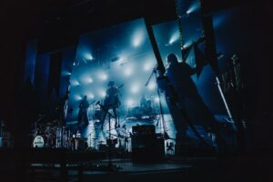 Miku Kobato Instagram - 2024.7.14🕊
BAND-MAID HALL TOUR 2024
神奈川県民ホール

早いものでホールツアー最終日から
もう6日が経ちましたっぽ。
ホールツアーはいかがでしたかっぽ？！
この日は私のEVHちゃんの
テンションが上がりすぎてしまったみたいで
2曲目から音が鳴らなくなって
サプライズでしたっぽ。w
でも、ちゃんと伝書鳩さんなので
帰ってきてくれましたっぽね。
良かったよかったっぽ。
トラブルも生ならではの特別ということで
また一つ思い出が増えましたっぽね。笑

神奈川県民ホールはあーちゃんが
学生の頃あーちゃんだった時に
出たことのある会場だったそうで、
終始嬉しそうでしたっぽ！！
思い出の場所に帰って来れるのはいつになっても
嬉しいことですっぽよね〜

今回のホールツアーセットリストは
いかがでしたっぽ？！
MV曲も多めで上がりっぱなしだったのではっぽ?!
Shamblesの頭アレンジもかっこよかったっぽ?！

そして、最後に沢山お知らせしましたっぽ🕊
🕊8.30 BAND-MAID番外編お給仕  Medium in Summer
🕊9.25 フルアルバム"Epic Narratives"リリース
🕊11月からはZepp tourも発表されましたっぽ！！

わぁ！なんて沢山！
今年後半の予定もきまりましたっぽね。
ご予約等始まっているのでお忘れ無くっぽよ！！！

It's already been 6 days 
since the last day of the hall tour.
How about a hall tour po?!
On this day, 
the tension of my amp EVH seemed to be too high, 
and I was surprised that the sound stopped playing 
from the second song po!!!
But since it is a carrier pigeon, 
it seems that it has come back properly po.
It was good, it was good po!!!🕊
The trouble is also special only for live performances, 
so it seems that there is one more memory po.??
It seems that the Kanagawa Prefectural Hall was a venue that akane had performed at when she was a student, and she seemed happy from beginning to end po.
It's always nice to be back in a place of memories po🕊
How was the hall tour setlist this time?!
There were a lot of MV songs, and it would have been fun!
Shambles' head arrangement was also cool, wasn't it?!

And finally, I made a lot of announcements po!!
🕊8.30 BAND-MAID Extra Edition Serving Medium in Summer
🕊9.25 Full album "Epic Narratives" released
🕊November, Zepp tour !!!
I think We've got a plan for the second half of this year.
Reservations have already begun, so don't forget it po!!!

#bandmaid #ホールツアー #halltour
thanks photo by @pickles_0808