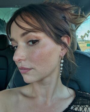 Milana Vayntrub Instagram - Went to the premiere of @onlymurdershulu to show you my calves. Wait no. I mean to celebrate the work of idols, friends and strangers. The first episode of season 4 is so fun and the party was blast! Thanks for having us @hulu!

Always wearing my @coattmorsecoded bracelet. This one says Thank You in Morse code because being grateful keeps the good times coming, and they don’t stop comin.