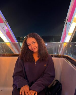 Millie Davis Instagram - I really just went to the fair for curly fries 🍟
