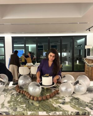 Mina Al Sheikhly Instagram - حج مبرور و سعي مشكور يا قلبي ♥️ 
نحبج هواية ننه @siham.jarjees 

#myhappymoments #minasjourney