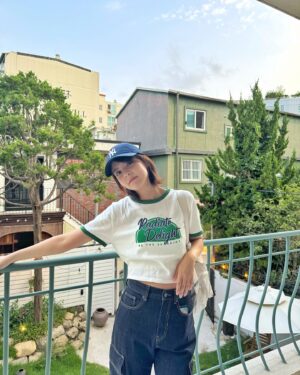 Mina Fujii Instagram - .
暑さに負けない🤭🌻
더위를 이겨낼거야🤭🌻

#여름
#한남동