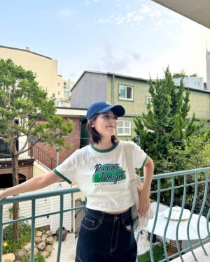 Mina Fujii Instagram - .
暑さに負けない🤭🌻
더위를 이겨낼거야🤭🌻

#여름
#한남동