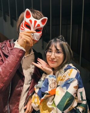 MindaRyn Instagram - 🇩🇪でASCAさん、halcaさん、ClariSさん、伊東歌詞太郎さんと会えて、写真も一緒に撮ったよー！

みんなの曲はデビューする前からもずっと聞いてて、全員憧れの方たちでした！イベント一緒に出演できて本当に嬉しい🥹

ASCAさんは #アニサマ DAY1にも一緒に出ますのでまた会えるのを楽しみにしてます✨

—————————

I got to meet ASCA, halca, ClariS, and Kashitaro Ito in Germany! and we even took a picture together!

I’ve been listening to their music since before I debuted, and they’ve all been people I’ve looked up to for so long! It made me so happy to be part of the same event with them 🥹

ASCA and I will be performing together again on #anisama DAY 1, so I’m really looking forward to seeing her again! ✨

—————————

ไปเยอรมันรอบนี้ได้แชร์สเตจเดียวกับ ASCA, halca, ClariS แล้วก็ คุณคาชิทาโร่ อิโตะ ด้วยค่าาา
ฉันคือติ่งที่ชีวิตคอมพลีทไปแล้ววว😭😭

ทุกๆ ท่านคือคนที่มายด์ตามและฟังเพลงมาตั้งแต่สมัยยังไม่เดบิวต์ แอบคัฟเวอร์เพลงไปด้วยหลายเพลงเลย วันนี้ได้มาร่วมอีเว้นเดียวกัน รู้สึกเป็นเกียรติมากค🥹

กับคุณ ASCA จะได้ขึ้นเวที #anisama ในวันเดียวกันด้วย ตั้งตารอที่จะได้เจอกันอีกมากๆ เลยค่ะ! เจอกัน DAY1 ได้เลย!✨

—————————
