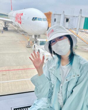MindaRyn Instagram - Road to Brazil~~🇧🇷
Im super excited!!
Logo no! Brasil!

I changed my hair color btw!
I will show it properly again after arriving!😉

My first time 30hours   plane trip!
I will do my best Lol 💪🏻

—————————

พร้อมออกเดินทางไป บราซิล ค่าาา🇧🇷
ตื่นเต้นมากกกก

ปล.มีใครสังเกตมั้ย เปลี่ยนสีผมด้วยนะ
เดี๋ยวถึงบราซิลแล้วถ่ายรูปอวดชัดๆ อีกทีน้า😉

ขอไปสู้ชีวิตกับ 30 ชม.   บนเครื่องบินก่อน
สู้ตายยย5555💪🏻

—————————

ブラジル行ってきまーす🇧🇷
しばらく日本にいないけど、みんなMindaRynの曲何度も聞いておいてね〜

ちなみに髪色変わったよー
ついてからまたちゃんと見せてあげるね😉

よし！！30時間  の飛行機！
頑張る〜💪🏻