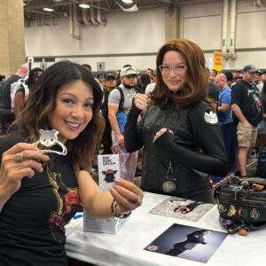 Ming-Na Wen Instagram - It was such a blast meeting all the incredible fans and my pals this past weekend! Let's do it again soon!❤️🥰

#starwars #themandalorian #thebookofbobafett #badbatch #mulan #agentsofshield #streetfighter #er #chunli #agentmay #thecavalry #fennecshand #debchen