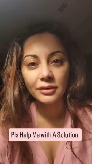 Minissha Lamba Instagram - Become  v v good girl.. sleep early but eyes fly open super duper early! 1030pm bedtime = 230 am wake time

Midnight sleeptime = 330 am wake time.. whyyyyyyyy

Text me your solutions in the comments below 

Location: Not in Nee Nee Land atm