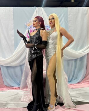 Minty Fresh Instagram - #DragCon LA 2024 Day 2 dump ✨💫

Wearing @klvnqnbrrs @muglerofficial @bitchfistnyc