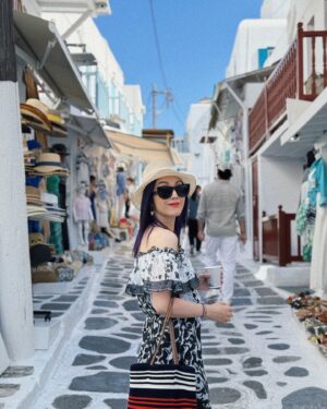 Miriam Yeung Chin-Wah Instagram - 傳說中的白色小屋