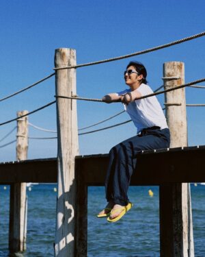 Miriam Yeung Chin-Wah Instagram - .
29 年飄過
原來過得很快樂
那些曾實在華麗地邂逅
在過山車𥚃上天落地
經歷就當福氣
從頭細數命運由什麼鑄成？
心境每秒在注釋生命
只需相信生命
會有被慶祝事情
人生無去無來
感謝音樂有來有往
天關顧大家好不容易遇見愛
我們已 剛剛好

90分鐘的音樂旅程
一個夏天限定
用經典串連滄海遺珠
成就我們的仲夏夜之夢

#Recollection