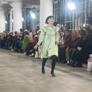 Miss Benny Instagram - now that’s what I call nyfw 🪑
