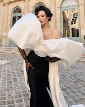 Miss Fame Instagram - Looking is free. My look attending @juanamartinoficial styled by @timothegrandchavin assisted by @fantinheiberg | Linda hair @parizhair #MissFame #MissFashion #hautecouture #Paris #JuanaMartin
