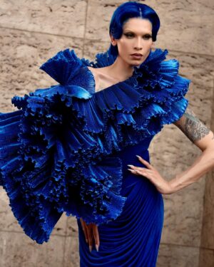 Miss Fame Instagram - Super sonic - Vivid dreams @robertwun. An outstanding collection of fantasies that release you to the elements and beyond our stratosphere. Styled by @timothegrandchavin assisted styling @fantinheiberg | custom color and wig style @parizhair | wearing @robertwun  #hautecouture | photo 1-3 @fabrisflorencia | last photo @monsieur.alpha.photo #MissFame #Missfashion #Paris #robertwun