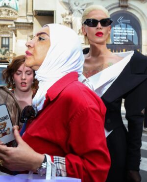 Miss Fame Instagram - Business woman special for @viktorandrolf #HauteCouture. A series of extreme Geometric hyper structured garments flashing before your very eyes. Power suit Styled by @laurentdombrowicz assisted by @atelier.fhd | glasses @balenciaga | sleek hair @parizhair | PR @lucienpagescommunication | slide 1 @claireguillon | side 3 @mrstreetpeeper | slide 6 @patricia.buren #viktorandrolf #MissFashion #MissFame #Paris