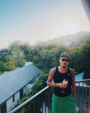 Mister V Instagram - Tu m’avais manqué toi 🇺🇸🌴❤️