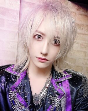 Miura Ayme Instagram - .
I luv V-Kei!!!
　
.
.
.
.

#visualkei #キャバクラ #ホスト #vkei #shibuya #アニメ #キャバ嬢 #uk  #v系 #東京 #渋谷 #ukcosplayer #コスプレ #cosplay #コスプレイヤー #よだかのレコードドラマチックルーム #akihabara  #ldn #ヴィジュアル系 #cosplayer #ミウラアイム #歌舞伎町 #メンズアイドル #ObeyMe #shallwedate #乙女ゲーム #otomegame #otomegames