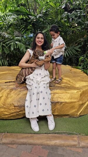 Miya George Instagram - Sweet encounter with lil Shere Khan🐅