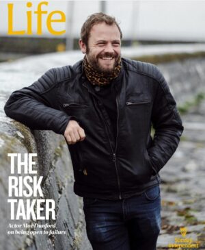 Moe Dunford Instagram - Barna in the pissin rain , swift & speedy shooting @ciaranshoots 📸🙏🏻

In todays @lifesundayindo , chattin with Ciara Dwyer about The Dry season 2 (Wednesdays RTE1) , & upcoming Irish language feature ‘Báite’