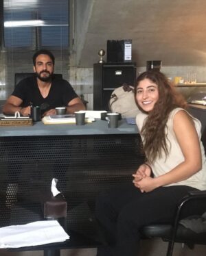 Mohamed Gomaa Instagram - The most powerful person in the world is the storyteller ,, #stevejobs 
من كواليس #مسلسل_هروب 
It’s always a pleasure working with amazing people and amazing actors #شجون_الهاجري  @shoooj @mohammed_alalawii @bassemmoughnieh @jessy_abdo  @carolabboud8 @lilianenemryofficial1 @amaltalebofficial