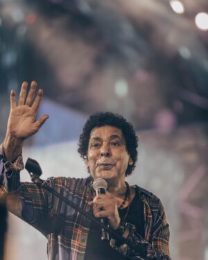Mohamed Mounir Instagram - Sea view North Coast 

25 . 08 . 22 

📸 by @cmzworld