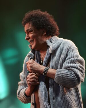 Mohamed Mounir Instagram - Happy New Year's to everyone.
.
.
Jewel Sport Aqua City 30.12.2022.
.
.
📸 by @cmzworld