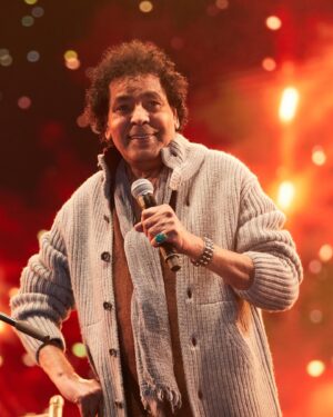 Mohamed Mounir Instagram - Happy New Year's to everyone.
.
.
Jewel Sport Aqua City 30.12.2022.
.
.
📸 by @cmzworld
