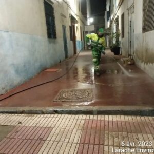 Mohammed Marouazi Instagram - Toute ma profonde gratitude pour  l'engagement de la comune de Larache pour leur aide inestimable lors des préparations du tournage de notre film ( Shlomo). Leur service de nettoyage a été mis à notre disposition pour nettoyer la ruelle qui connaitra le tournage, et cela va certainement  contribué à faire de Larache une ville magnifique dans le film et accueillante pour nous tous.
#Larache #maroc #nettoyage #cinéma #shlomomovie