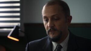 Mohammed Marouazi Instagram - "Respire" un film qui nous transporte dans des souvenirs réels de ma propre expérience québécoise et la vôtre peut être aussi. Ecris et réalisé par Onur Karaman. Je me suis retrouvé à jouer mon propre rôle, celui de l'immigrant qui un jour quitte son pays pour un futur prétendument meilleur, à la recherche d'évolutions. Sélectionné en compétition officielle au festival Cinémania " Respire " sera présenter le lundi et Mardi prochain pour le public Montréalais en attendant sa sortie en salle en Janvier 2023 . A très vite.