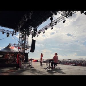 Moka Kamishiraishi Instagram - SUMMER SONIC  2024 
出演させていただきました

adieuにとって初のフェス、サマソニ🏖️
とんでもない暑さだったけれど、歌っているときにいい海風が吹いて、集ってくださったみなさまと一体になれた瞬間を感じてグッときました　特別だった〜わすれません

また会える日がくるように、精進します🐬
12/22のワンマンもよろしくお願いします❤️‍🔥
