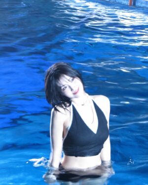 Momo Hirai Instagram - DIVE7.17🦈🐋