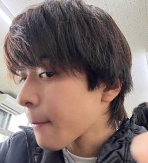 Momose Takumi Instagram - ・
22歳になりました。
犬年齢でいうと3歳なのでまだまだわんぱくに生きたいと思います。

22歳も何卒

#21歳の思い出かき集めてみた