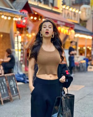 Monami Ghosh Instagram - Beautiful streets,food,shopping n more of Tokyo… link in the bio and stories
📸 @saikat.baruri