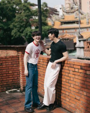 Mondop Heamtan Instagram - 我很幸运能遇见你♥️
because of you~