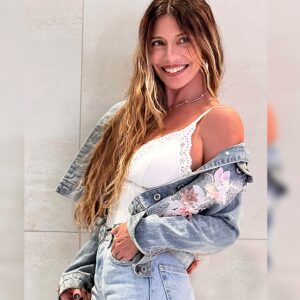 Mónica Ayos Instagram - De mí y también de nosotros. ♥️