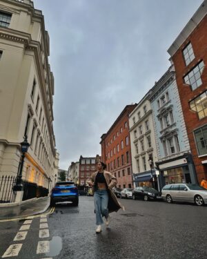 Monica Chaudhary Instagram - “Oh, the places you’ll go”, said a palm reader almost 10 years ago when @vandanadixit and I were strolling on the streets of Delhi.
10 years later, we met again strolling on the streets of London.
So much has changed, yet some things never change. ✨