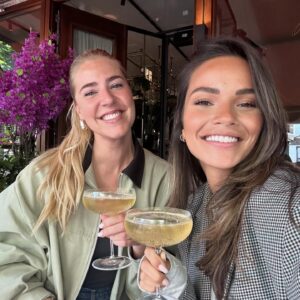 Monica Geuze Instagram - 🐣✨💖🫶🍒