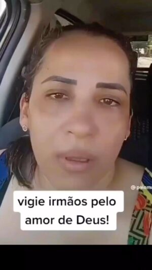 Monica Iozzi Instagram - Tão triste e estarrecedor este sequestro da religiosidade das pessoas pela extrema direita… Nunca confie em alguém que mistura religião e política. Nunca! 

#forabolsonaro