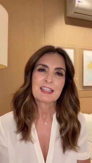 Monica Iozzi Instagram - Faço minhas as palavras de @fatimabernardes .
Eu também não acredito que todos que pretendem votar em Bolsonaro sejam más pessoas. Acredito que foram manipuladas por fake news, que estão sendo pressionadas por seus “líderes religiosos” ou que não se interessam verdadeiramente por política. No domingo, votemos com responsabilidade e amor. Vamos de Lula 13! 

@lulaoficial 
#lulapresidente2022