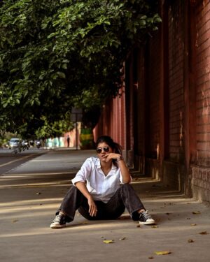 Monisha Blessy Instagram - At peace and on fire 😎

Shot by : @storiesbymandee 🔥
Mua & hair by : @noormakeup.sculpture 🤍