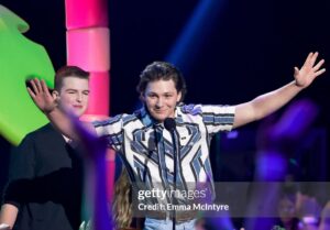 Montana Jordan Instagram - Started the morning off with some @official_tca action! 
Then ended that sucker with an award from @kidschoiceawards 

Thank y’all for having us!