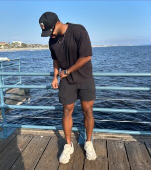 Monte Taylor Instagram - When the sun is out, I’m out 😎

But here’s why…

1) Great source of Vitamin D

2) Boost in mental health -> increased serotonin levels

3) Helps lower blood pressure

4) Improves cognitive function 

If the day blessed you with sunlight, don’t take it for granted‼️

#sun #sunlight #vitamind #nature #outdoors