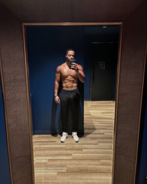 Monte Taylor Instagram - May was good to me 🙌🏾

It was month of visiting family, celebrating my last year in my twenties and visualizing what it means for me to fulfill my purpose for the rest of the year!

If you haven’t had the chance to reflect, I highly recommend reflecting on each month and what you’re proud of yourself for. Here’s a few things I’ve reflected on:

I’m proud of myself for taking the time away from work and my routine to value my time with family.

I’m proud of myself for celebrating my birthday in a new way that didn’t involve drinking and consisted of peace and reflection.

I’m proud of myself for continuing to serve my fitness and life coaching clients to the best of my ability in the midst of visiting family and celebrating my birthday.

Lastly, I’m proud of myself for giving myself the grace to step away from social media and focus on being present with my family and myself. 

We’re only a month away from the halfway point of the year! 😳

Let’s continue to grow and make the rest of the year the best of the year 💪🏾💯

#photodump #may #reflection #mindset #family