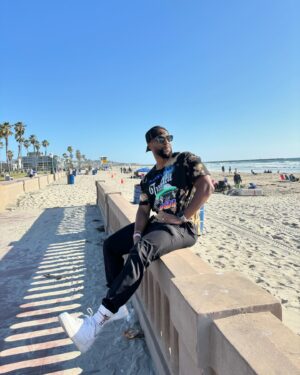 Monte Taylor Instagram - Celebrate Your Wins ‼️

I had the chance to take a quick trip down to San Diego this weekend and kick back with friends.

I’ve been so focused and locked in on being the best version of myself but haven’t made much time to celebrate any of my recent wins. 

It felt great to get outside and enjoy time with friends in a beautiful city. 🙌🏾

Don’t forget to celebrate your wins! Big or small! ☑️

#beachvibes #beachday #sandiego #missionbaysandiego