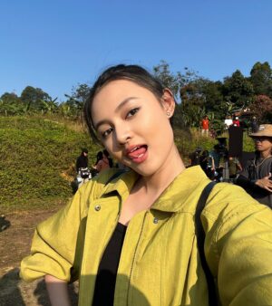 Montserrat Gizelle Instagram - MOREEEEEE behind the scenes #badboysvscrazygirls2 eps 3 !!!! episode terpecahhh !!! ada yang udah nonton eps 3 & 4 #badboysvscrazygirls2 ?? 🙋‍♀️🙌❤️⭐️🫂